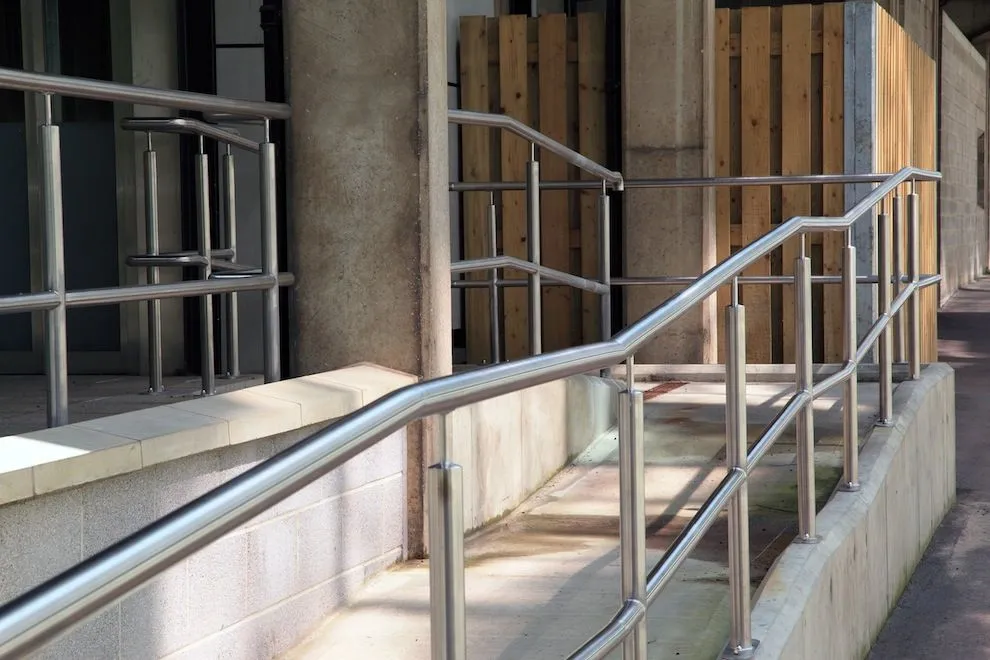 Stainless steel handrail and balustrade on an external ramp